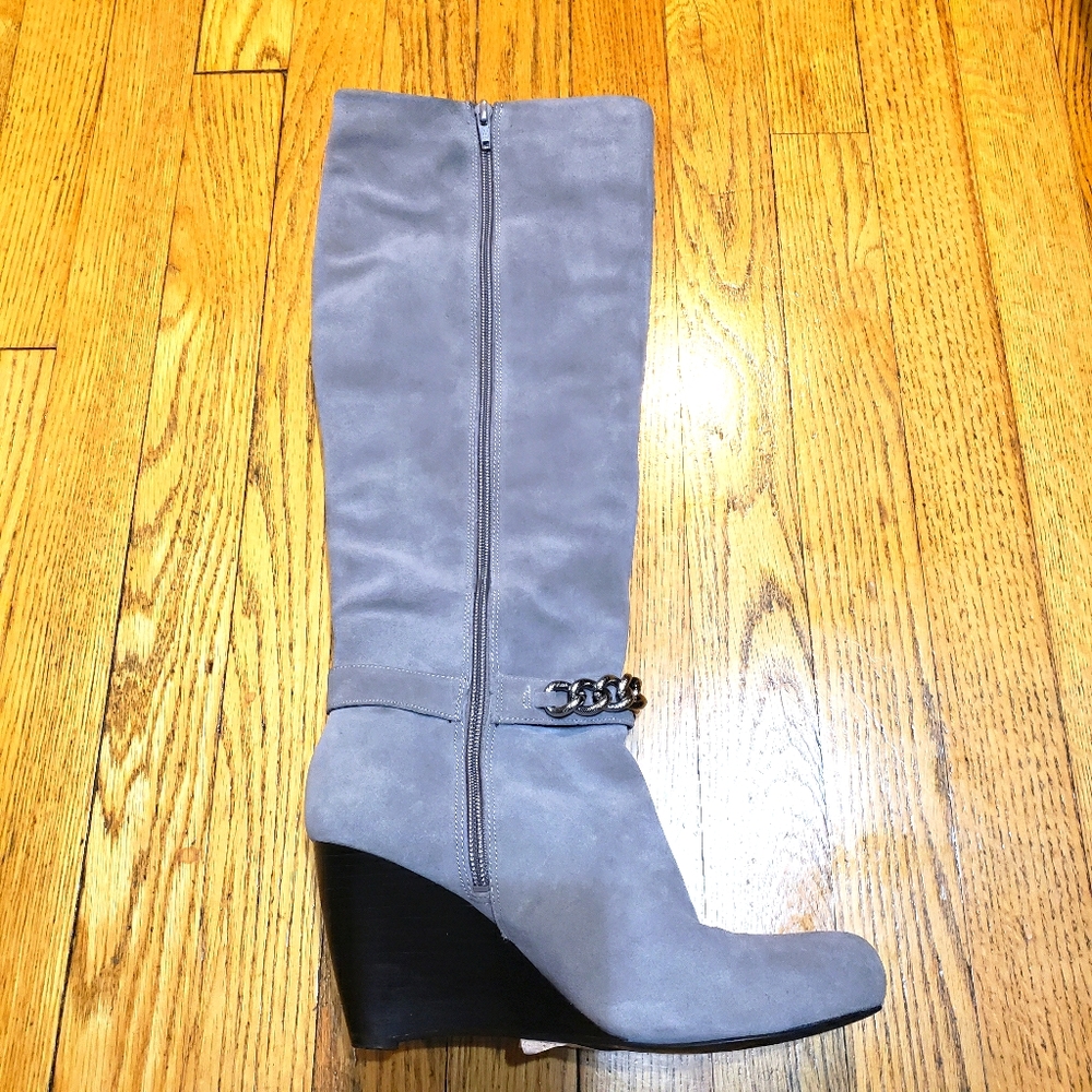 BCBGeneration Women's Wedge Knee Suede boots - Picture 4 of 5